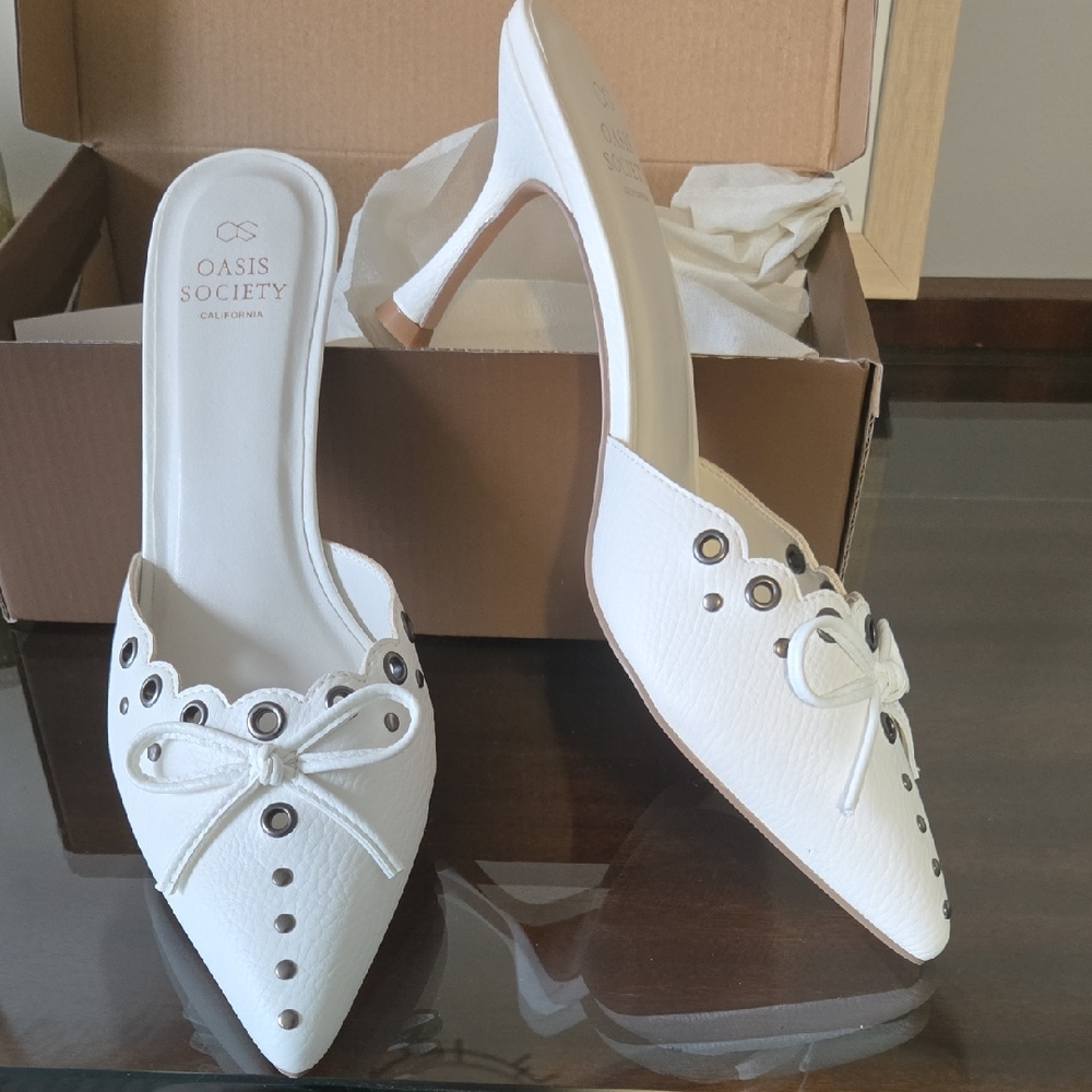 Society White Heeled Mules with Bow and Eyelet Details